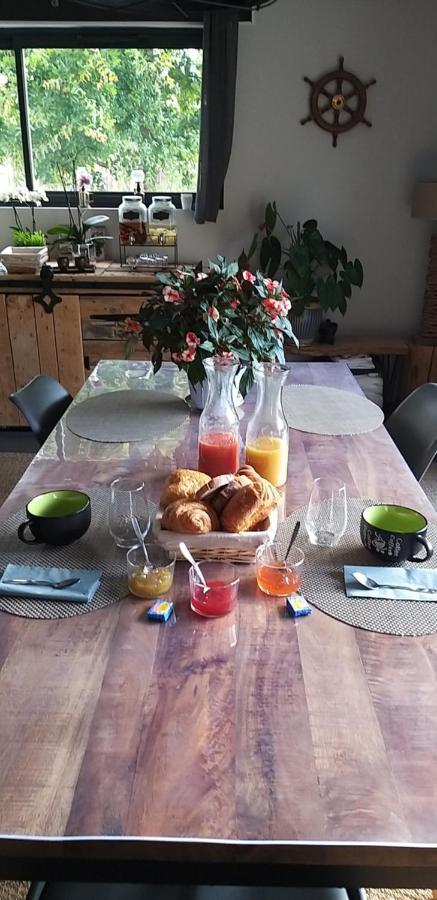La Resiniere Bed & Breakfast Salles  Luaran gambar