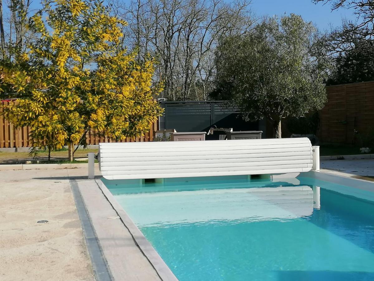 La Resiniere Bed & Breakfast Salles  Luaran gambar